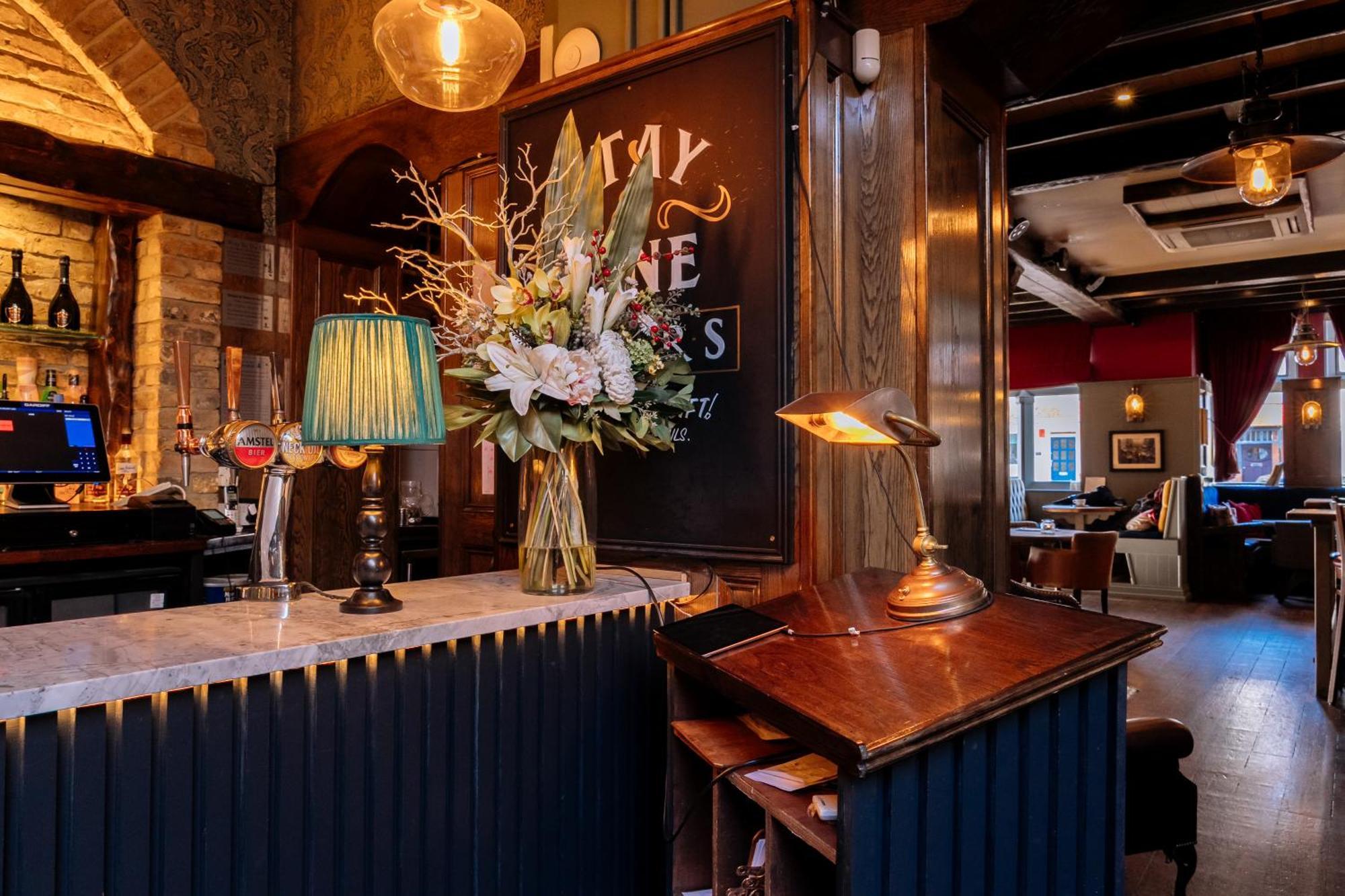 The Royal Oak 3*